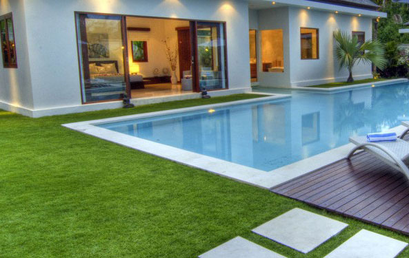 gazon synthétique bord de piscine, gazon artificiel bord de piscine, pelouse synthétique bord de piscine, pelouse artificielle bord de piscine