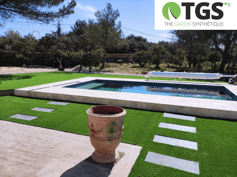 gazon synthétique pour les tours de piscines