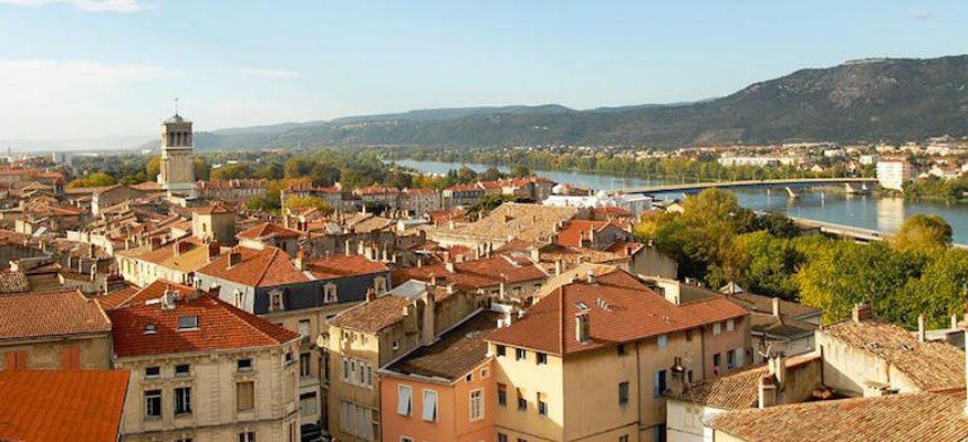 Vente et pose de gazon artificiel à Valence