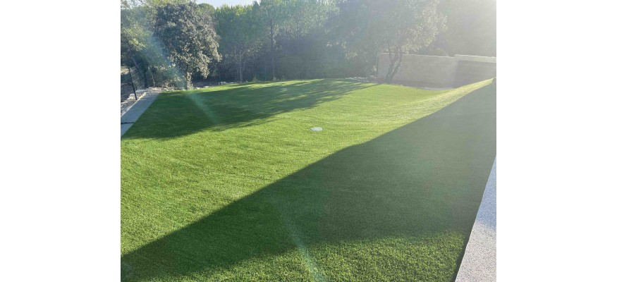 Pourquoi choisir le gazon synthétique comme revêtement de sol ?