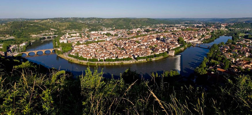 Vente et pose de gazon synthétique à Cahors